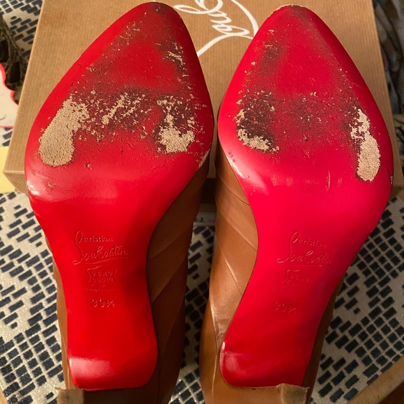 ❤️🖤 CL Orniron Booties 🖤❤️ - Picture 5 of 14